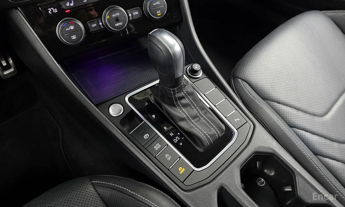 Фото 9 - Volkswagen Jetta