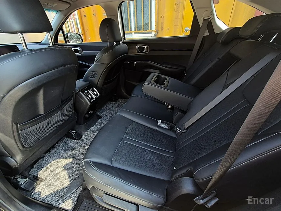 Фото 10 - Kia Sorento