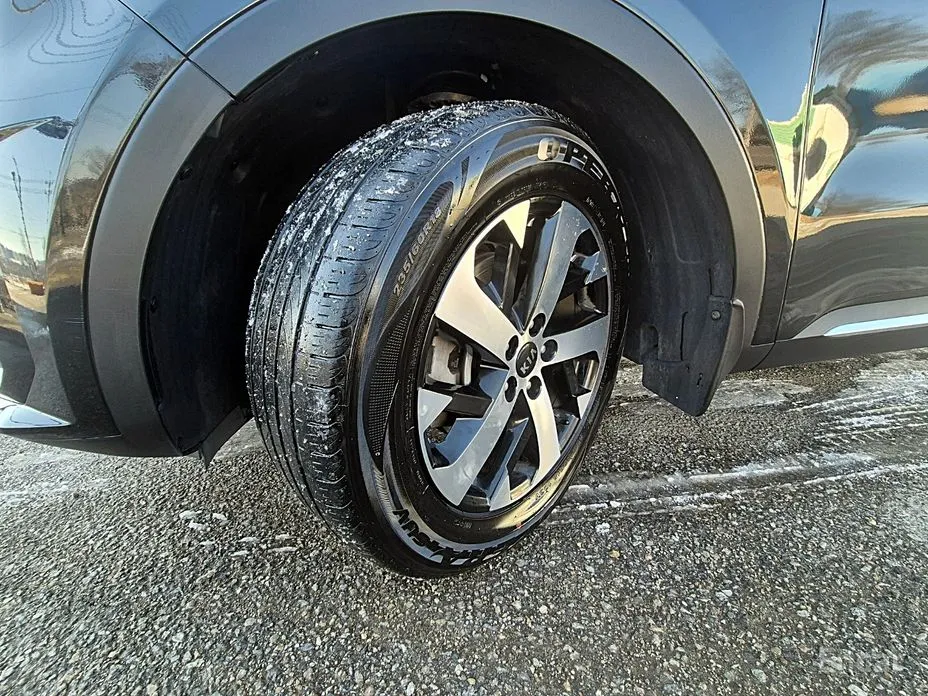 Фото 5 - Kia Sorento