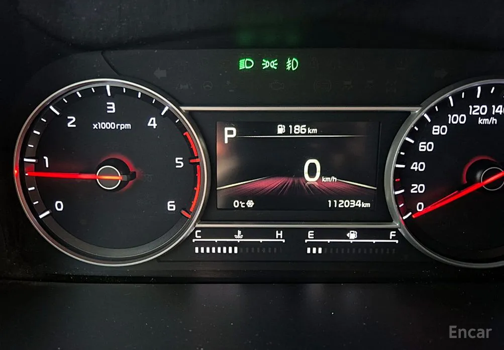 Фото 8 - Kia Sorento