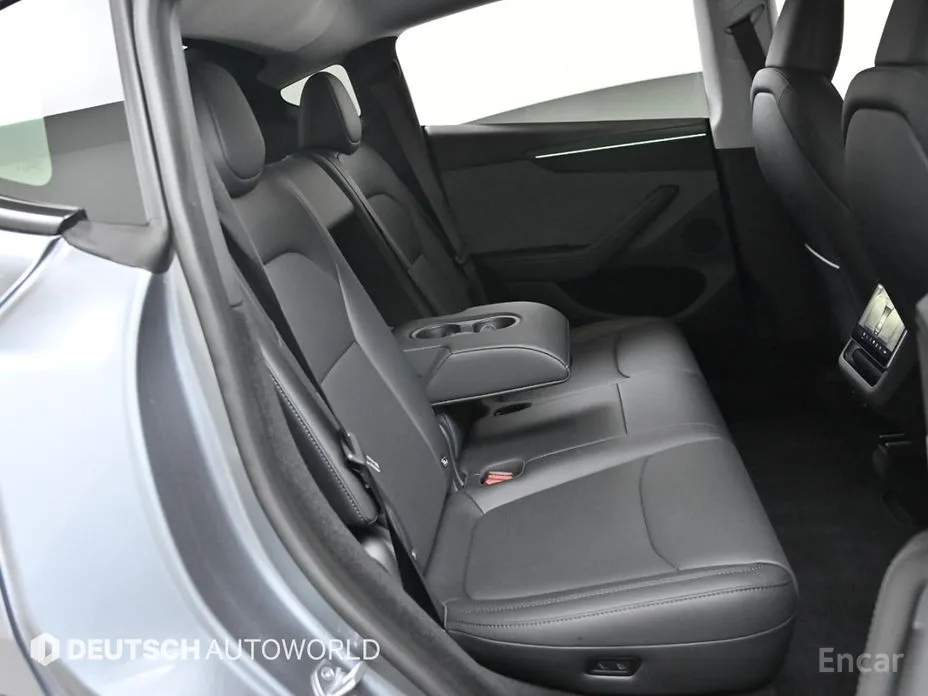 Фото 18 - Tesla Model Y