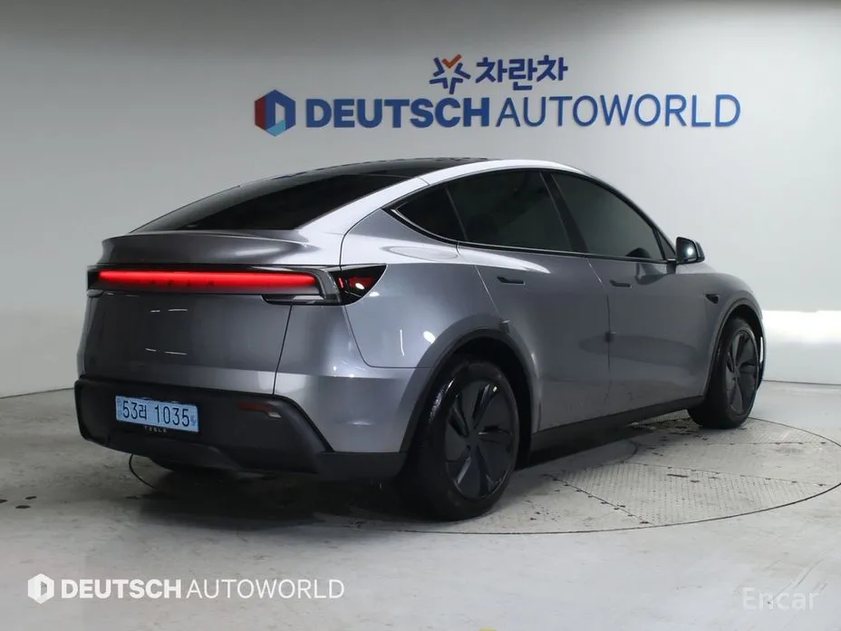 Фото 4 - Tesla Model Y