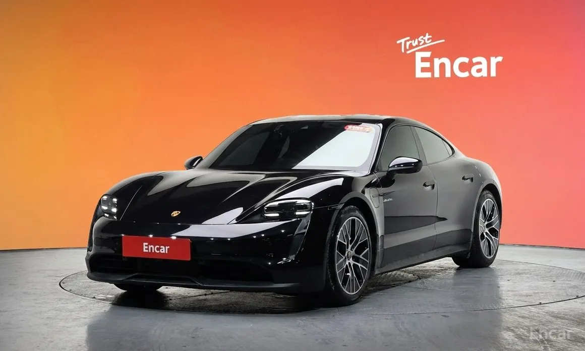 Фото 1 - Porsche Taycan