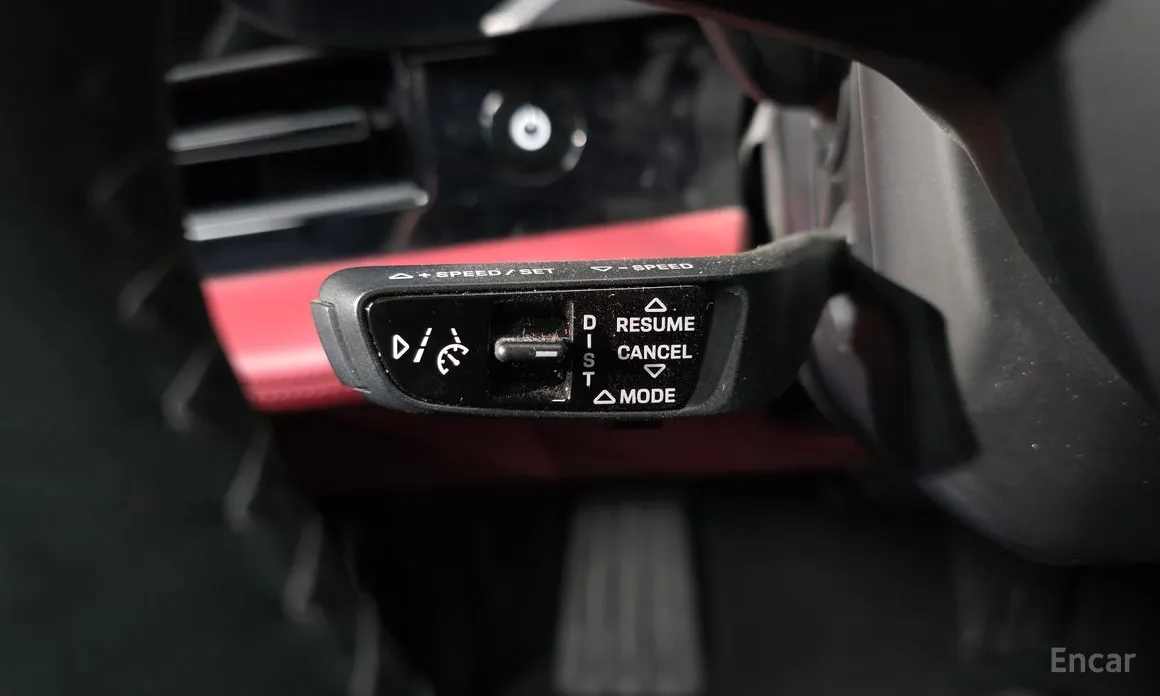 Фото 17 - Porsche Taycan