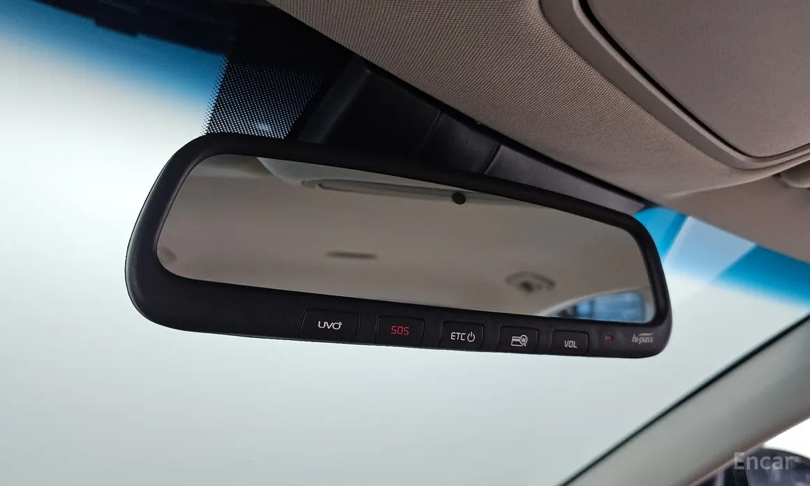 Фото 16 - Kia K7