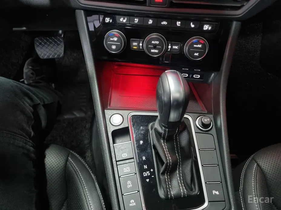 Фото 13 - Volkswagen Jetta