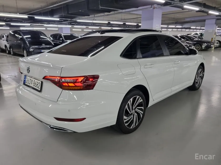 Фото 3 - Volkswagen Jetta