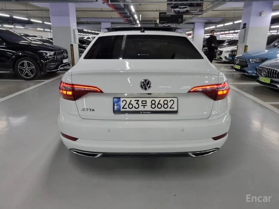 Фото 4 - Volkswagen Jetta