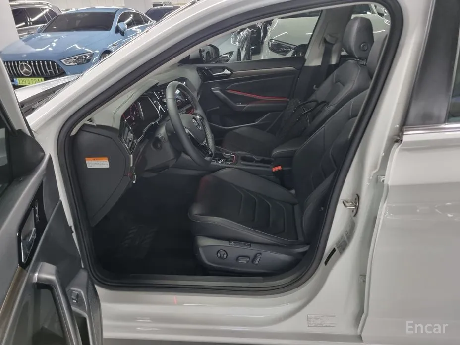 Фото 9 - Volkswagen Jetta