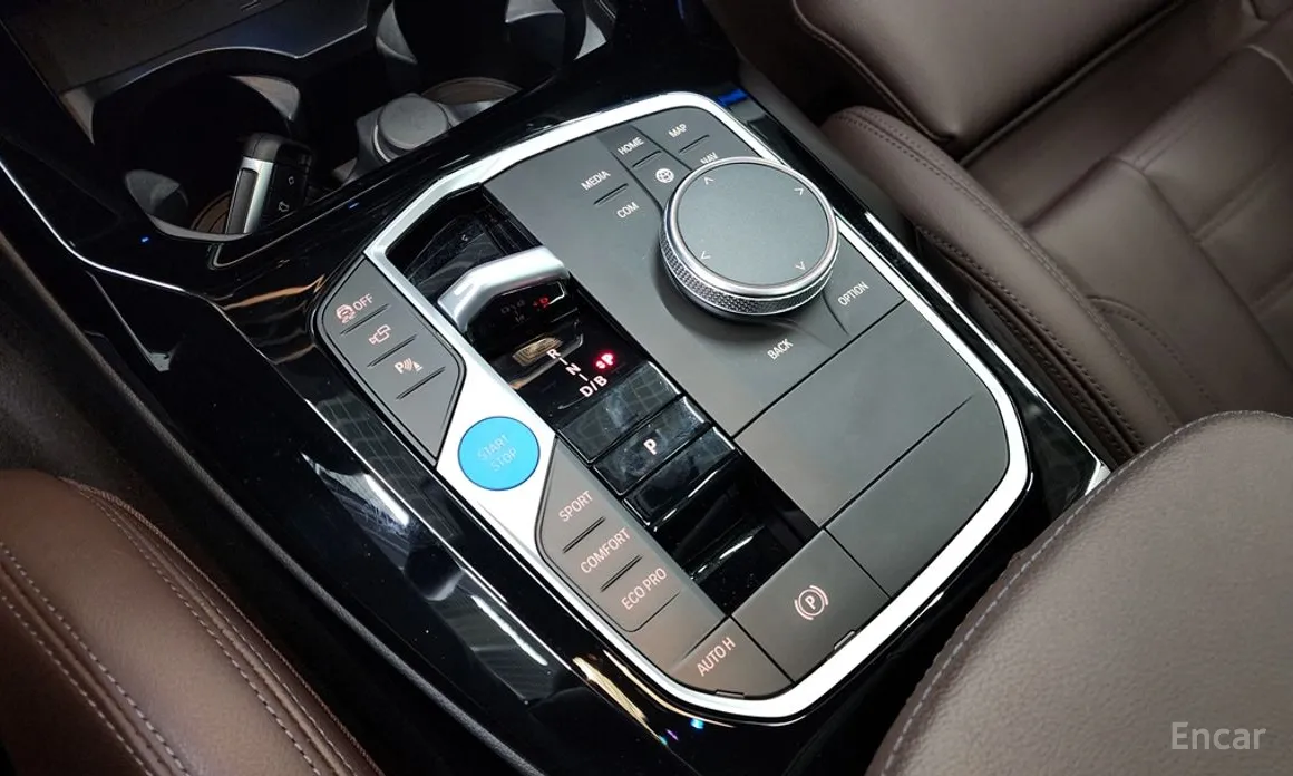 Фото 9 - BMW iX3