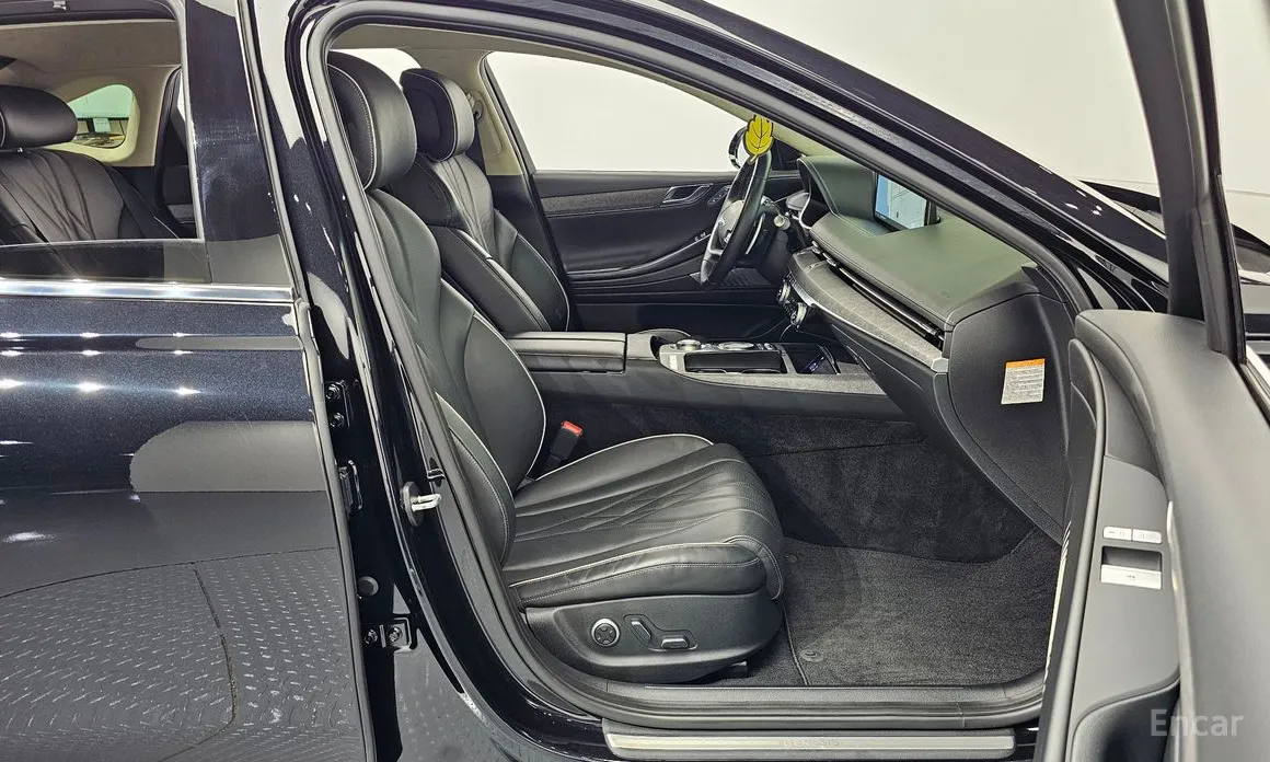 Фото 10 - Genesis G80