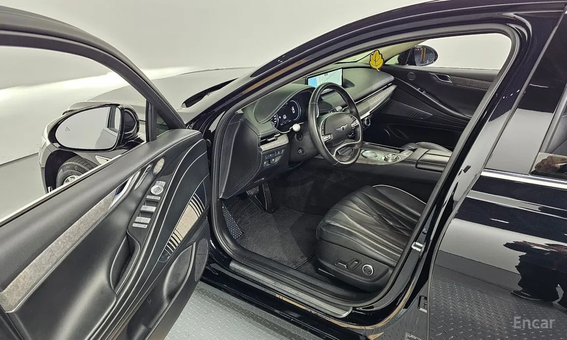 Фото 11 - Genesis G80