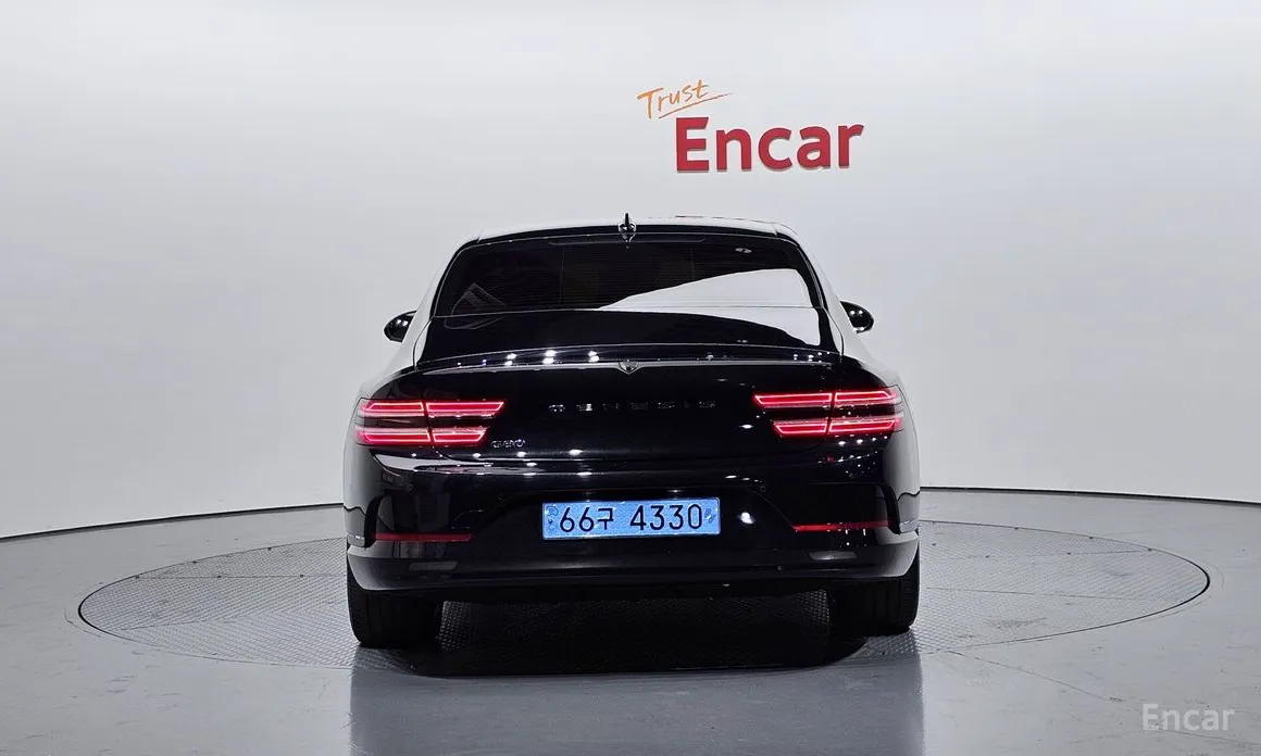 Фото 4 - Genesis G80