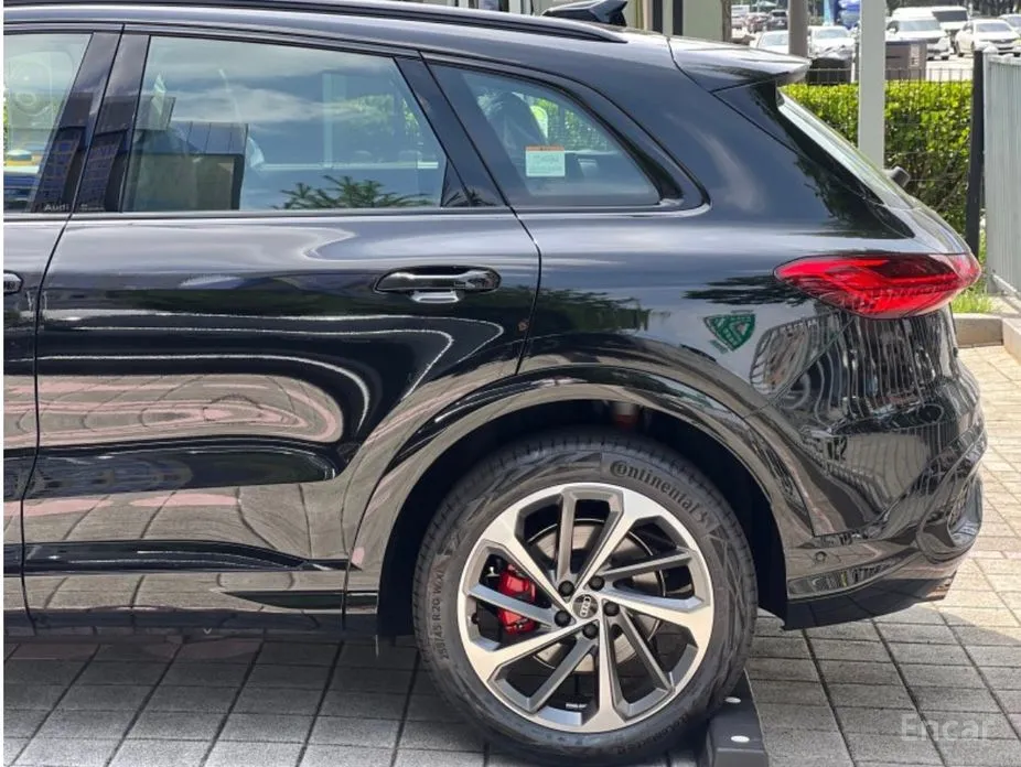 Фото 2 - Audi Q5