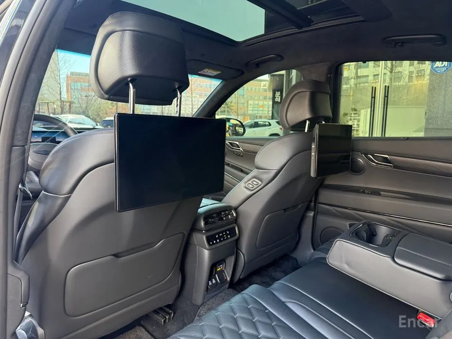 Фото 10 - Genesis GV80