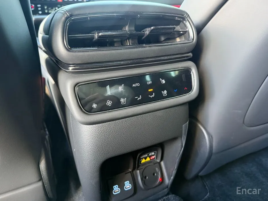 Фото 13 - Genesis GV80