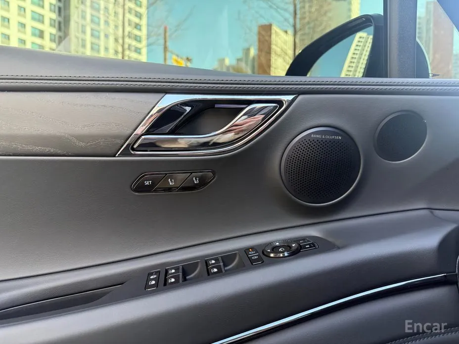 Фото 17 - Genesis GV80