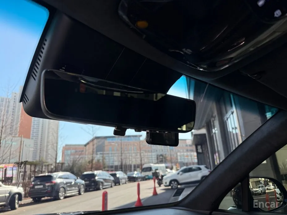 Фото 18 - Genesis GV80