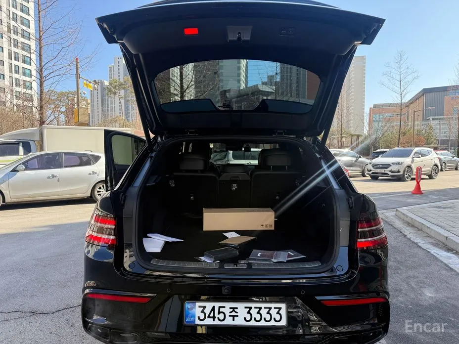 Фото 20 - Genesis GV80