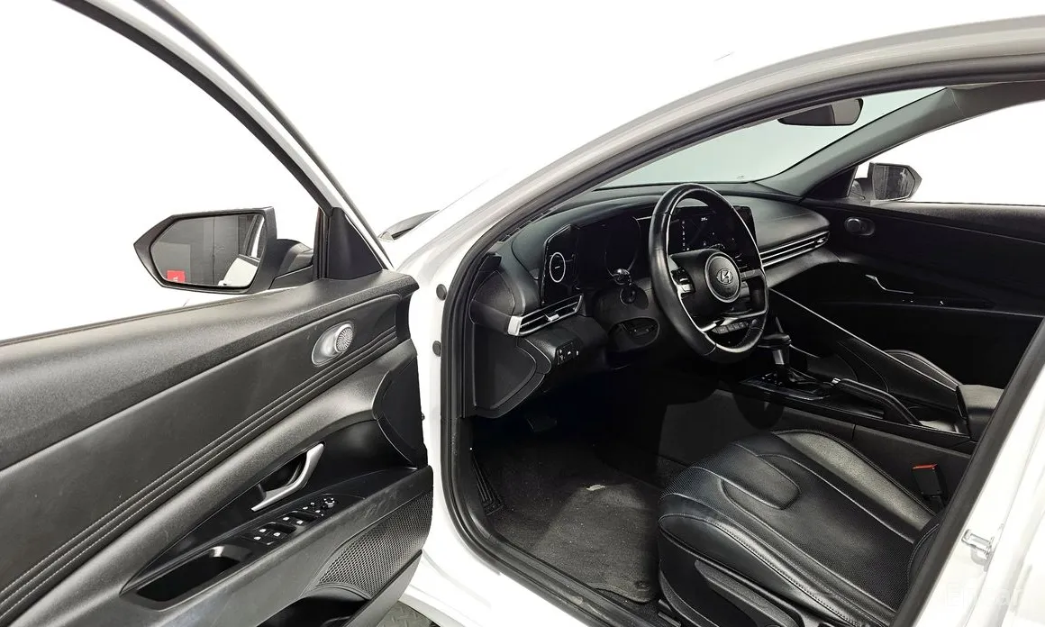 Фото 10 - Hyundai Avante