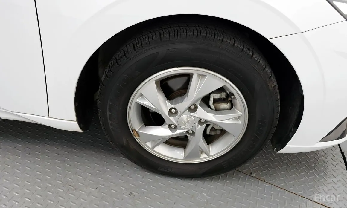 Фото 5 - Hyundai Avante