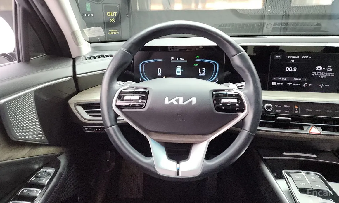 Фото 13 - Kia K8