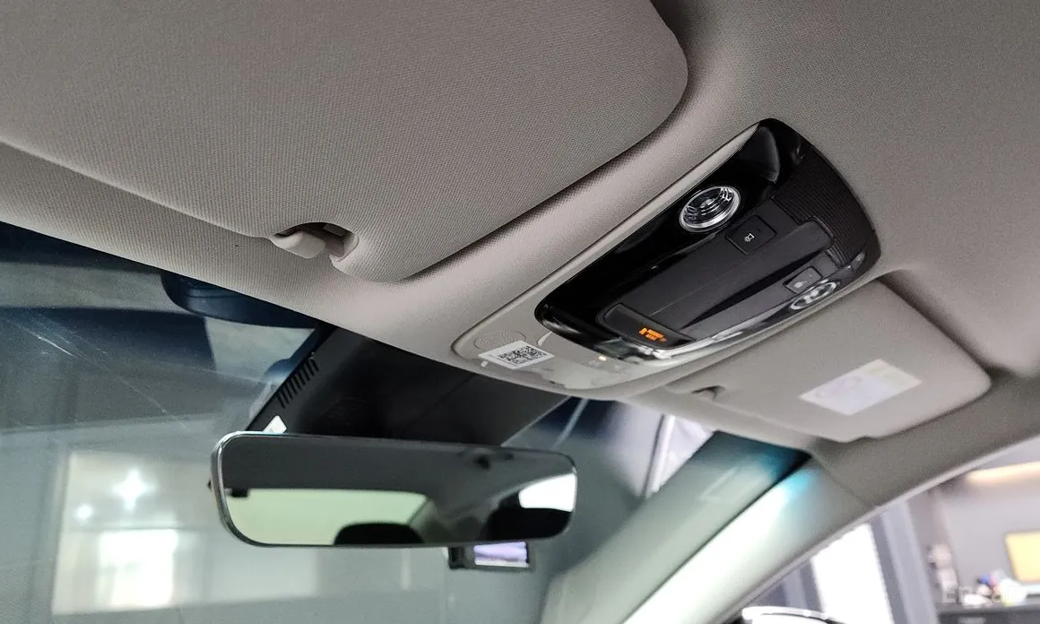 Фото 17 - Kia K8