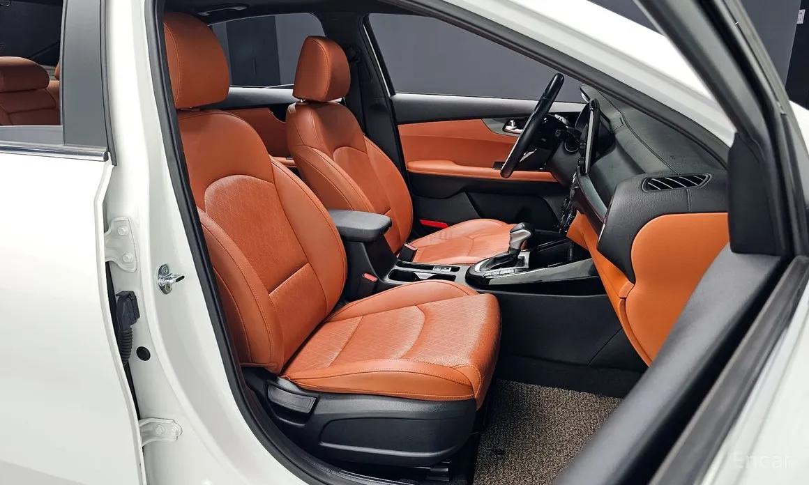 Фото 10 - Kia K3