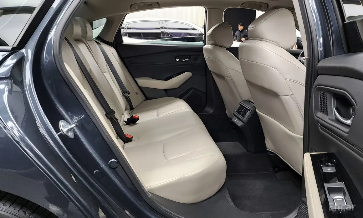 Фото 12 - Honda Accord