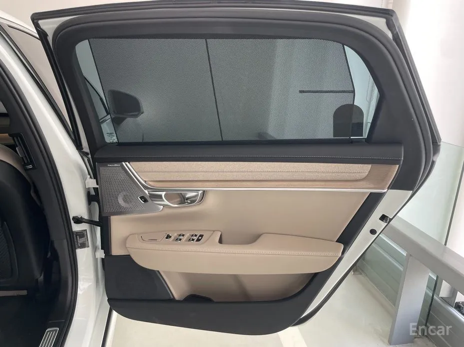 Фото 20 - Volvo S90