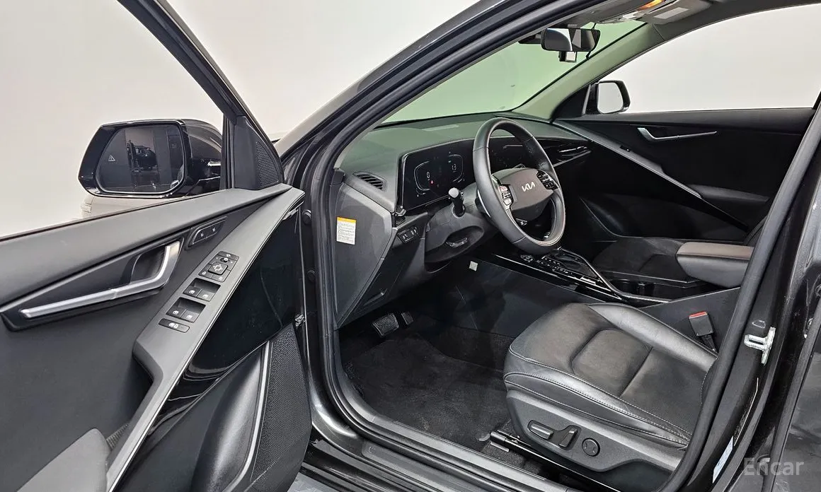 Фото 11 - Kia Niro