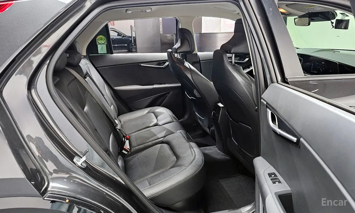 Фото 12 - Kia Niro