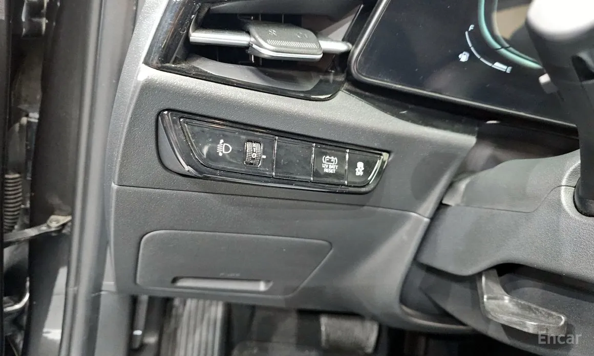 Фото 17 - Kia Niro