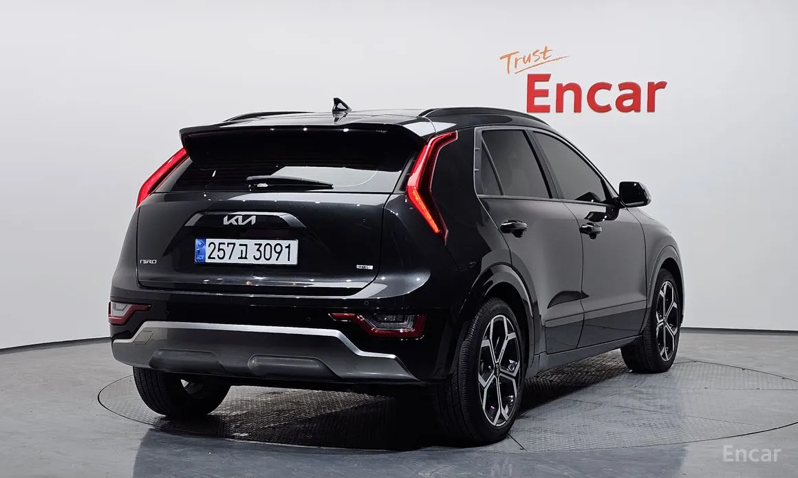 Фото 2 - Kia Niro