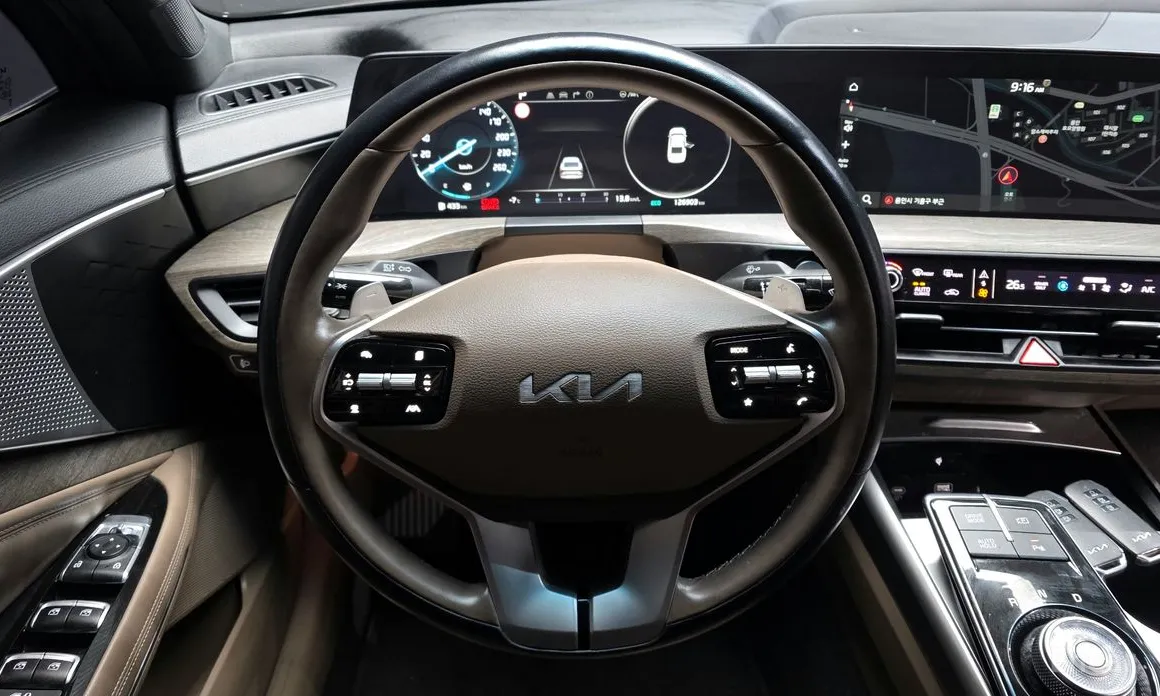 Фото 13 - Kia K8