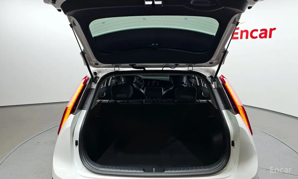 Фото 20 - Kia Niro