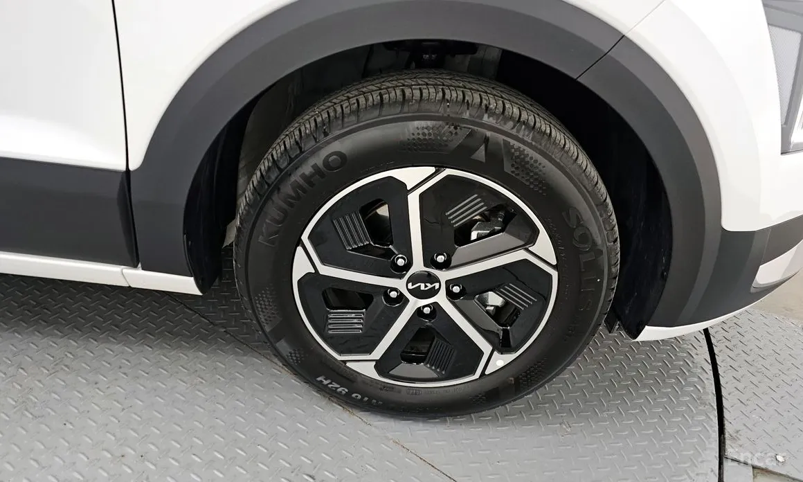 Фото 5 - Kia Niro