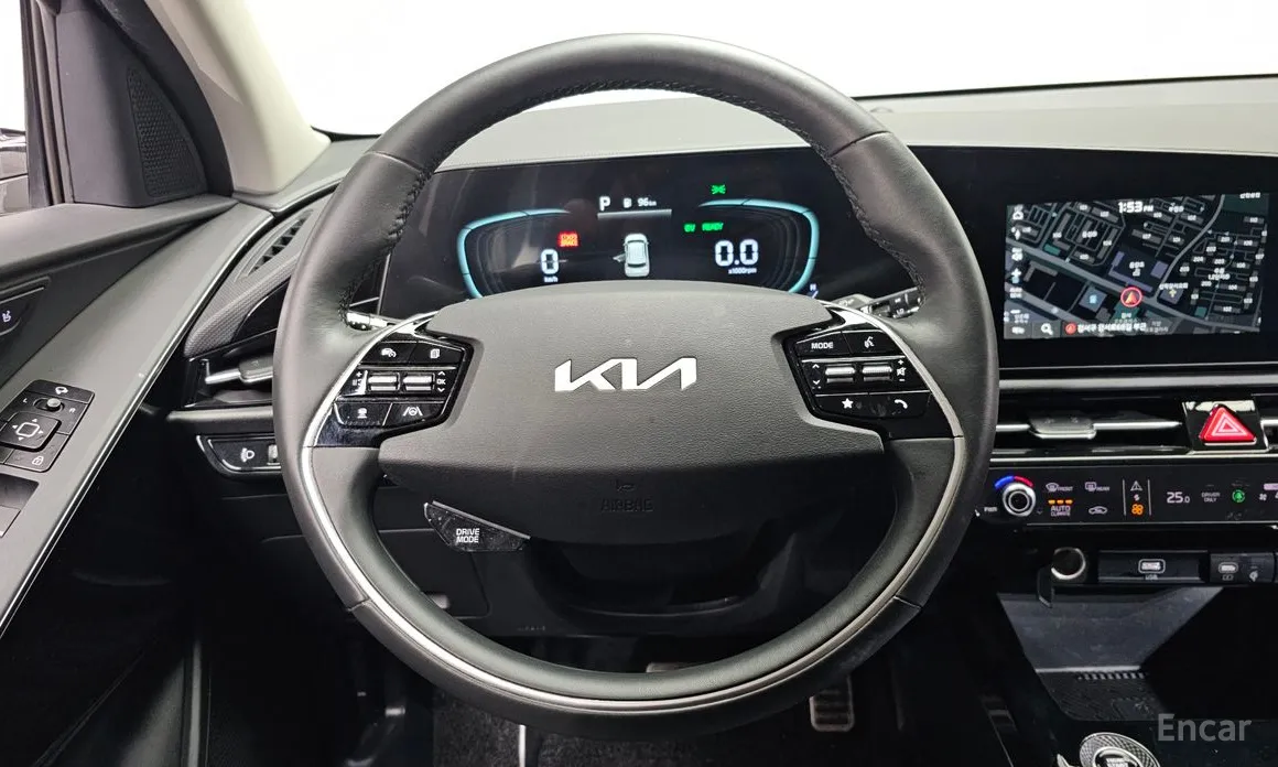 Фото 13 - Kia Niro