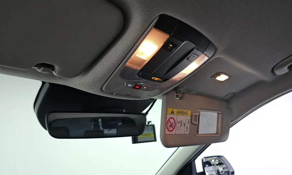 Фото 18 - Kia Niro