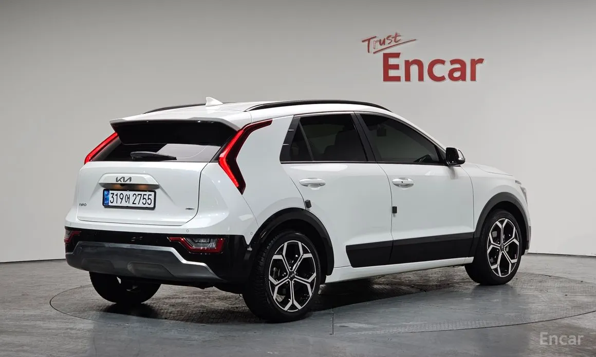 Фото 2 - Kia Niro