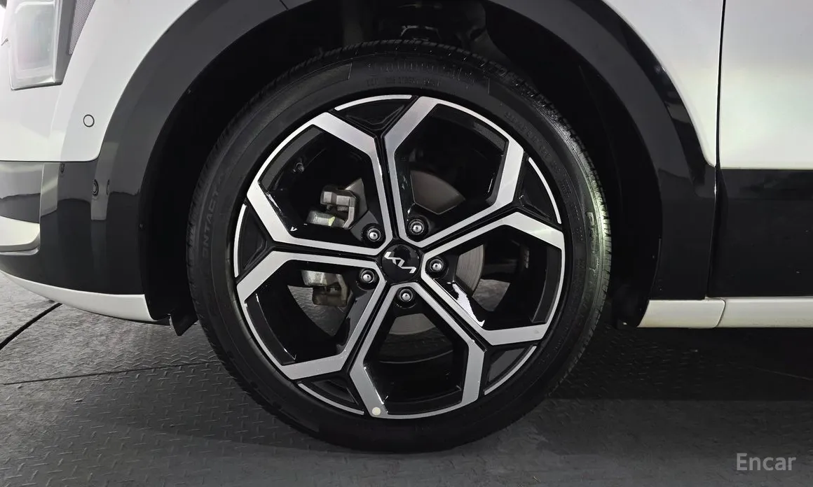 Фото 5 - Kia Niro