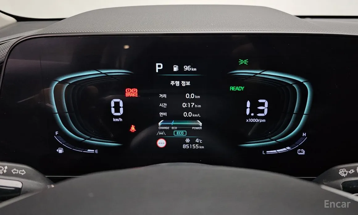 Фото 8 - Kia Niro