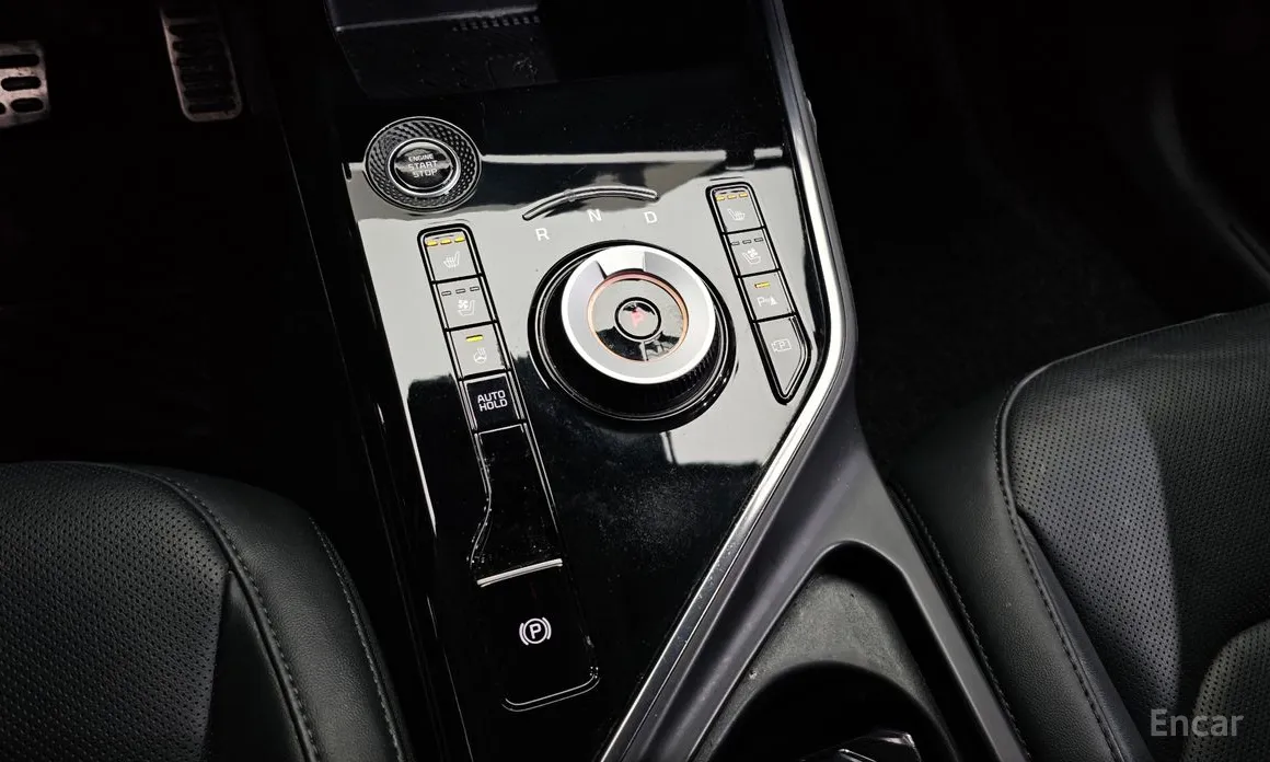 Фото 9 - Kia Niro