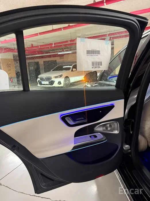 Фото 10 - Mercedes-Benz E-Class