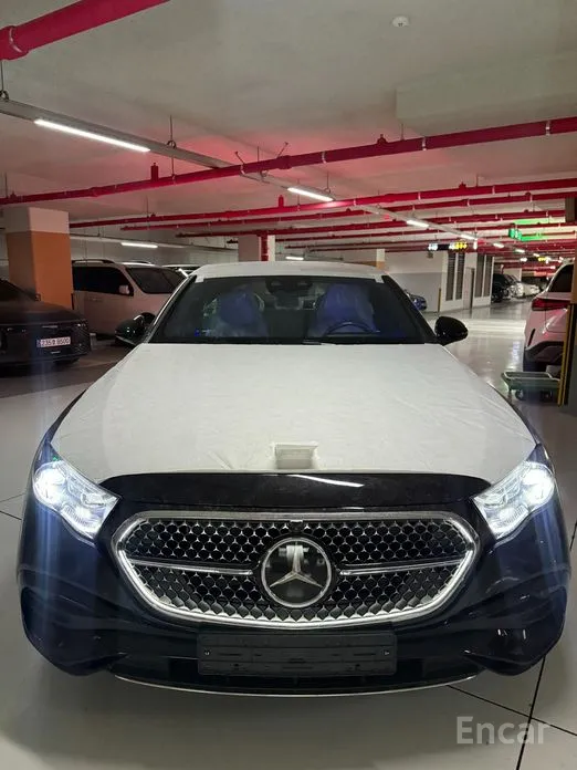 Фото 17 - Mercedes-Benz E-Class