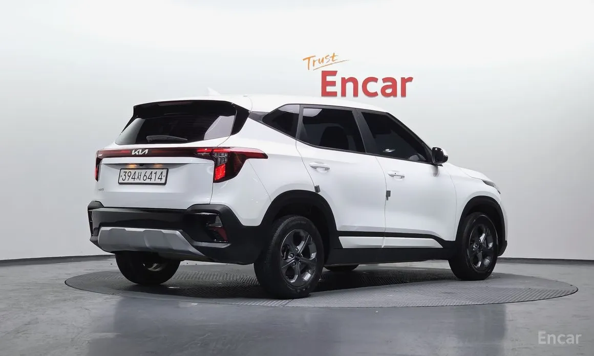 Фото 2 - Kia Seltos