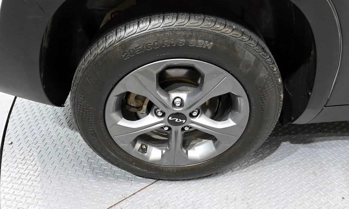 Фото 5 - Kia Seltos