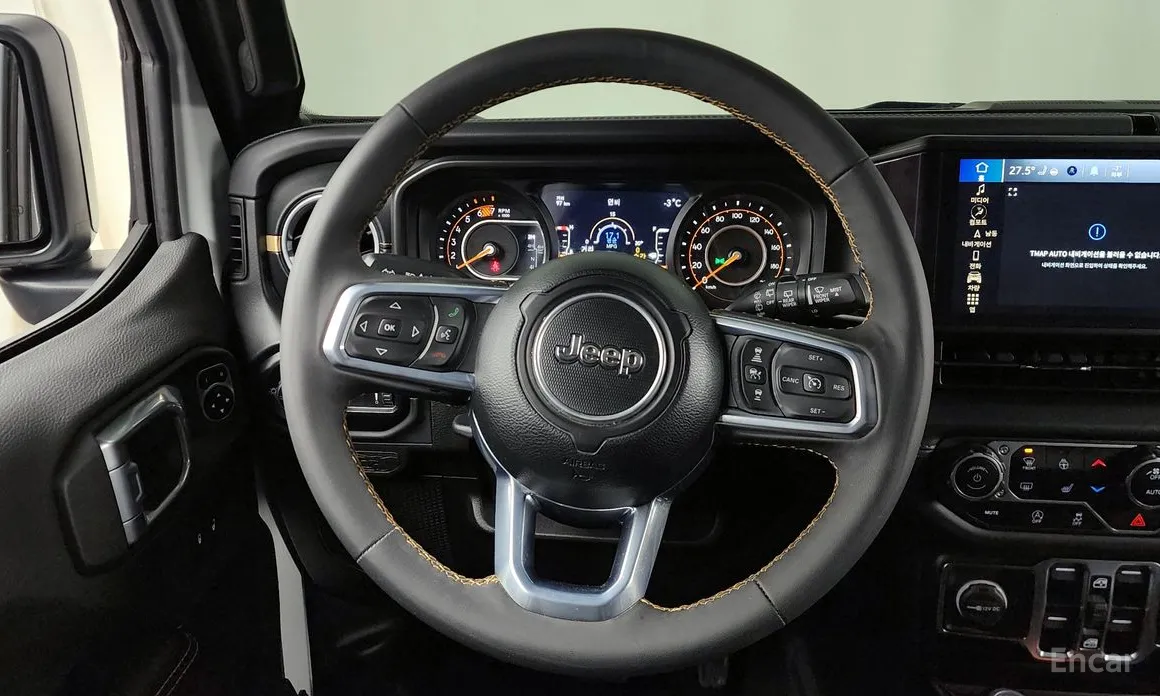 Фото 13 - Jeep Wrangler