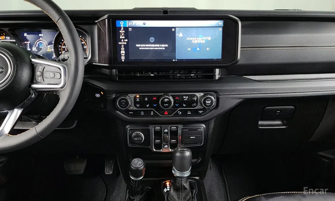 Фото 14 - Jeep Wrangler