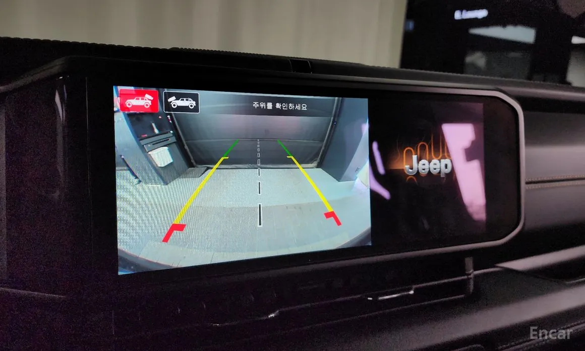 Фото 15 - Jeep Wrangler